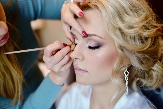 Maquillaje a mujer en sabadell